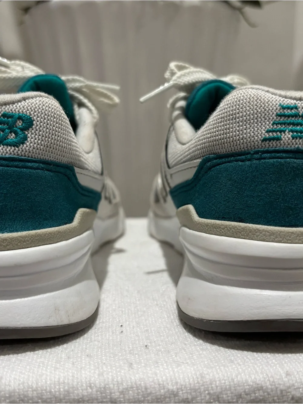 Women’s New Balance 997H lifestyle Sneakers
